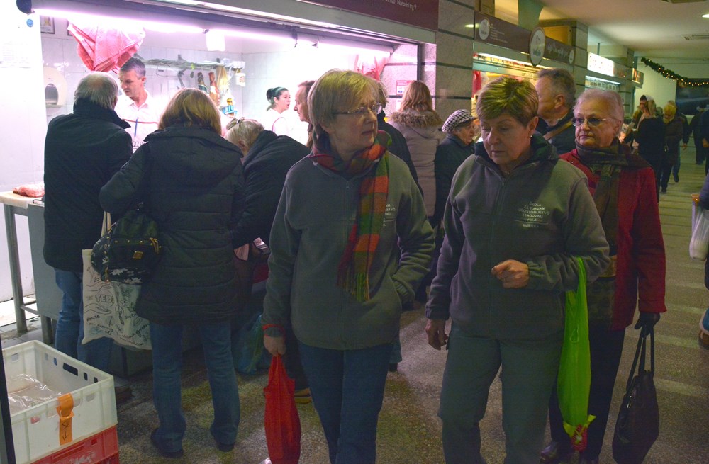 PULA, 31.12.2018. - ZADNJI DAN, TRZNICA, MESNICA, GUZVASnimio Neven LAZAREVIC